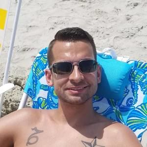 Meet your Posher, Christopher